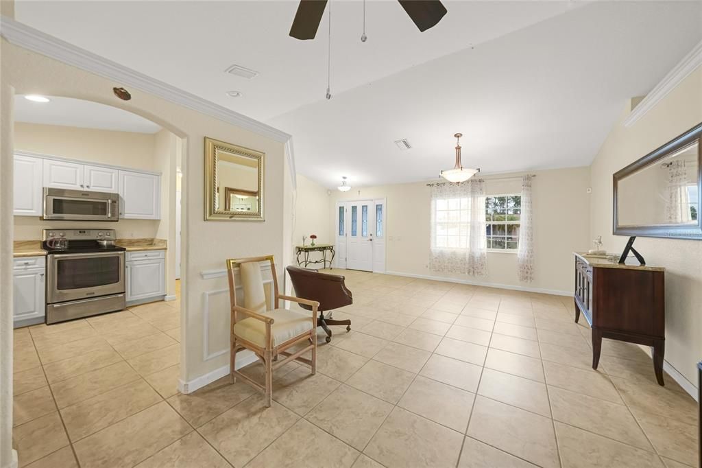 На продажу: $285,000 (3 спален, 2 ванн, 1437 Квадратных фут)