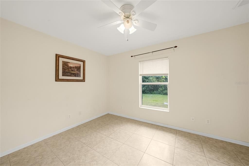 На продажу: $285,000 (3 спален, 2 ванн, 1437 Квадратных фут)