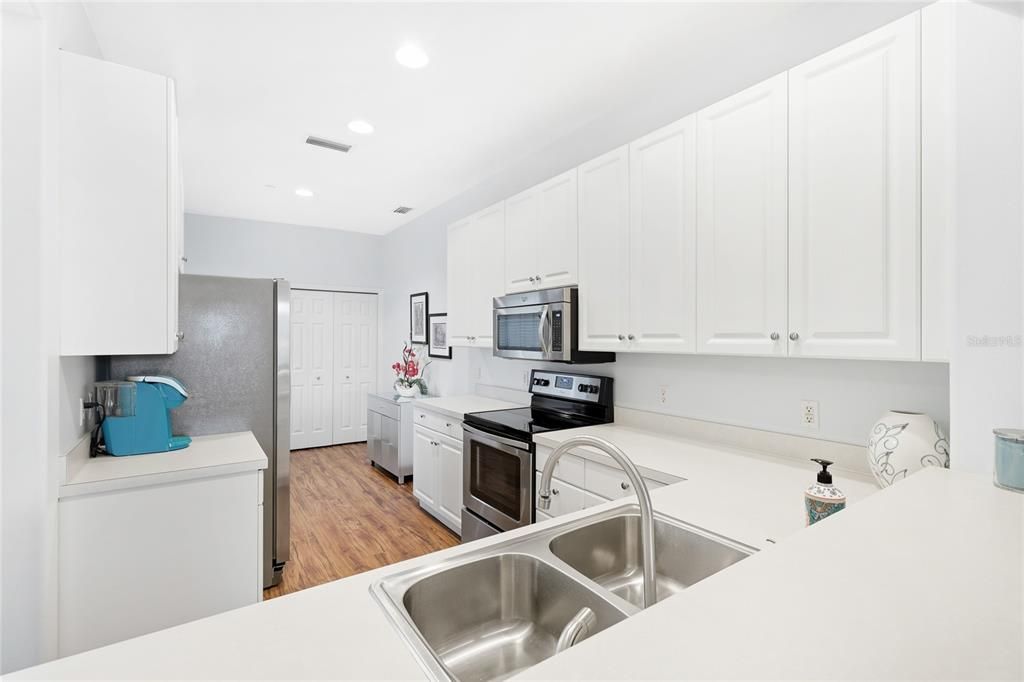 En Venta: $325,000 (2 camas, 2 baños, 1165 Pies cuadrados)