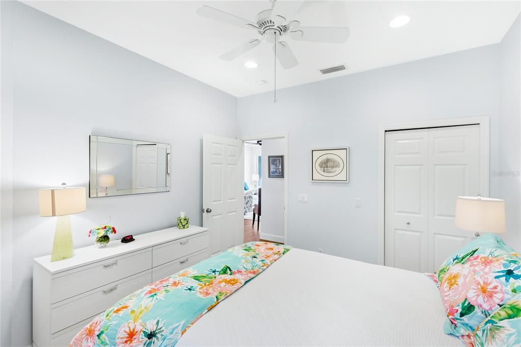 En Venta: $325,000 (2 camas, 2 baños, 1165 Pies cuadrados)