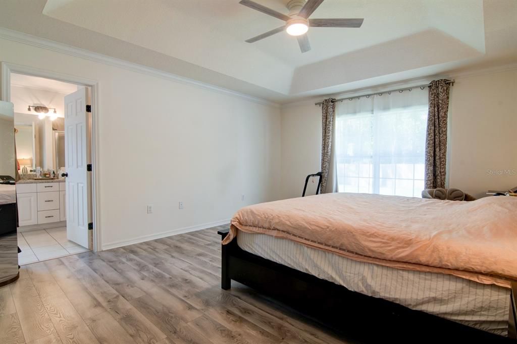 Active With Contract: $415,000 (4 beds, 2 baths, 1882 Square Feet)