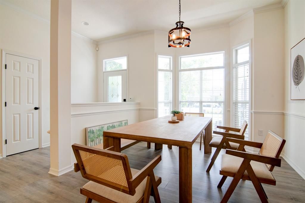 Active With Contract: $415,000 (4 beds, 2 baths, 1882 Square Feet)