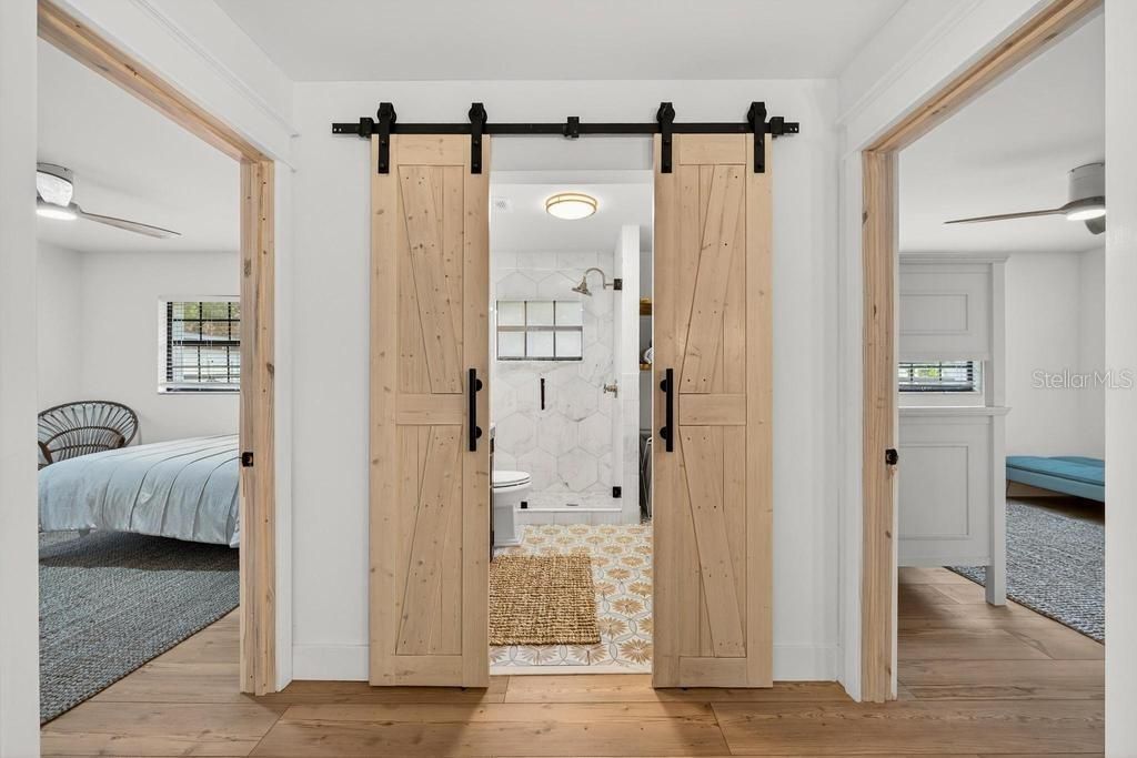 For Sale: $1,850,000 (3 beds, 3 baths, 1945 Square Feet)