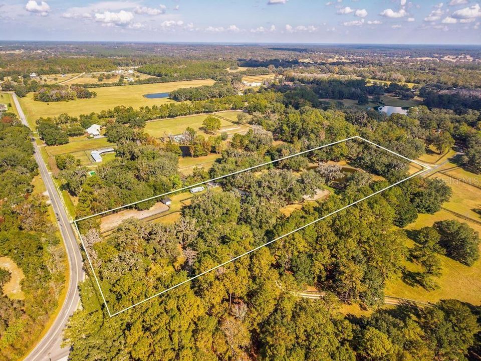 For Sale: $1,850,000 (3 beds, 3 baths, 1945 Square Feet)