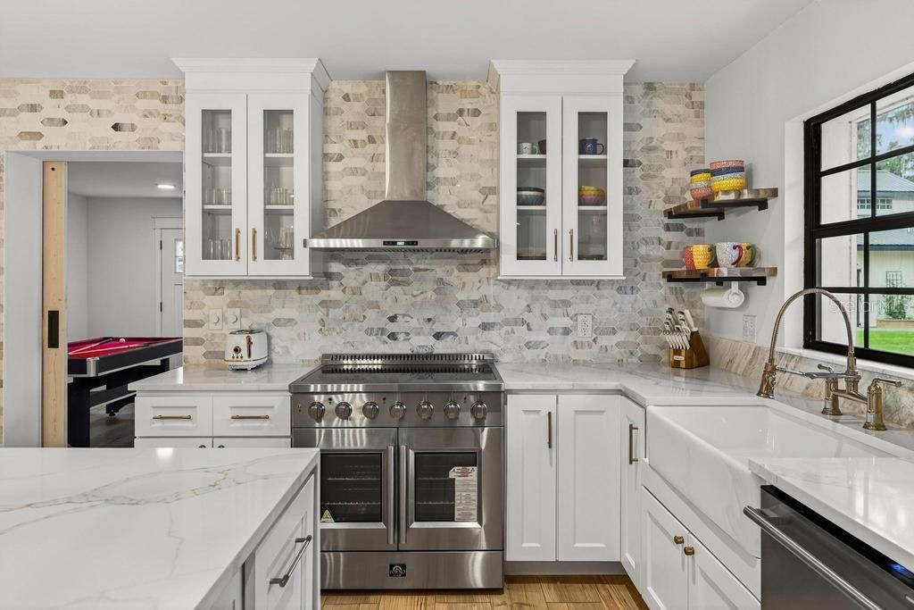 For Sale: $1,850,000 (3 beds, 3 baths, 1945 Square Feet)