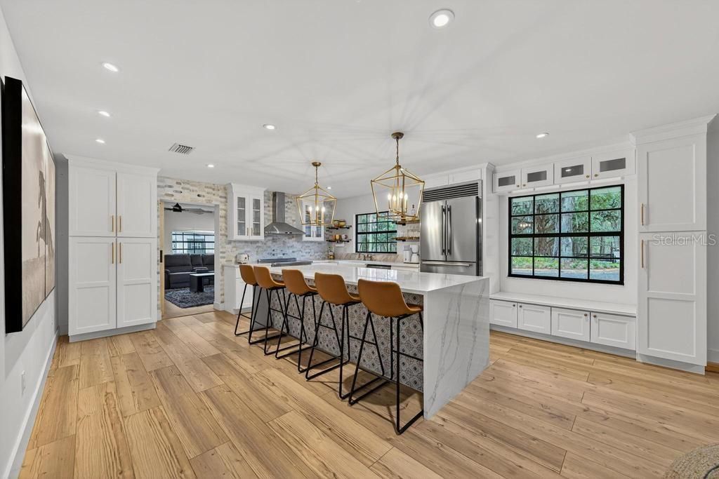 For Sale: $1,850,000 (3 beds, 3 baths, 1945 Square Feet)