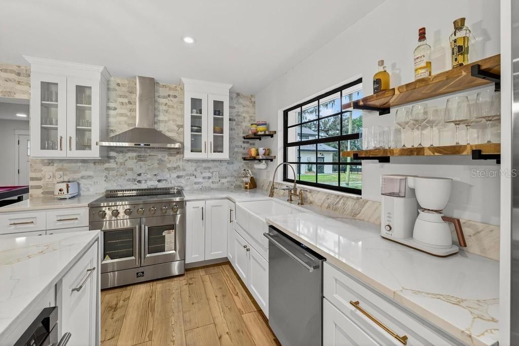 For Sale: $1,850,000 (3 beds, 3 baths, 1945 Square Feet)