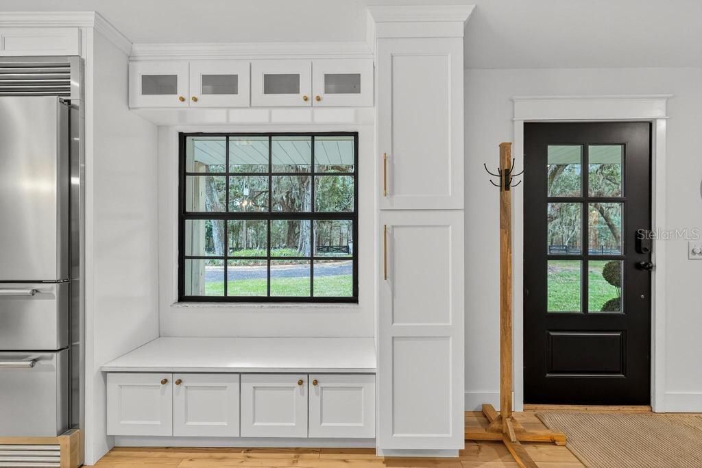 For Sale: $1,850,000 (3 beds, 3 baths, 1945 Square Feet)