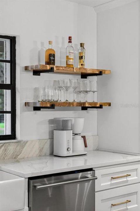 For Sale: $1,850,000 (3 beds, 3 baths, 1945 Square Feet)