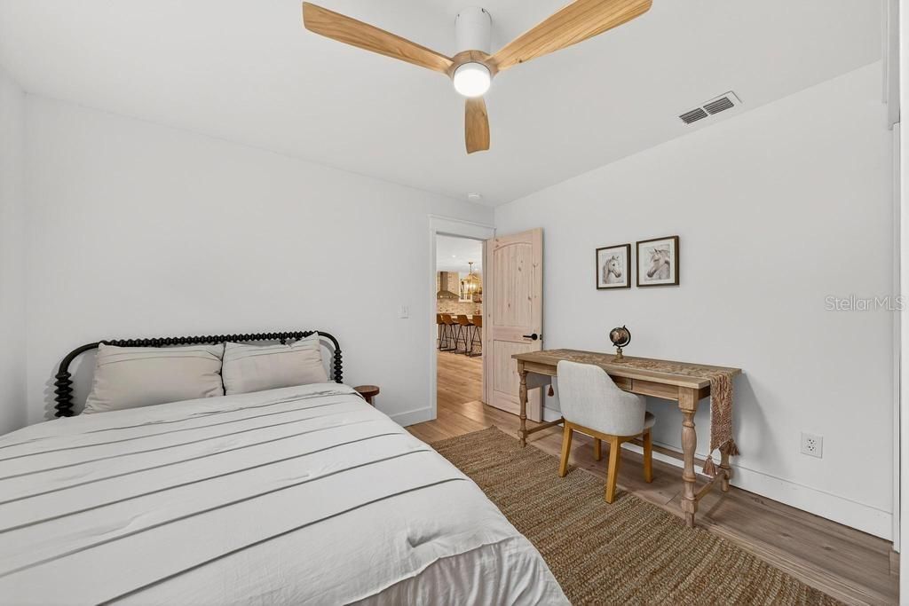 For Sale: $1,850,000 (3 beds, 3 baths, 1945 Square Feet)