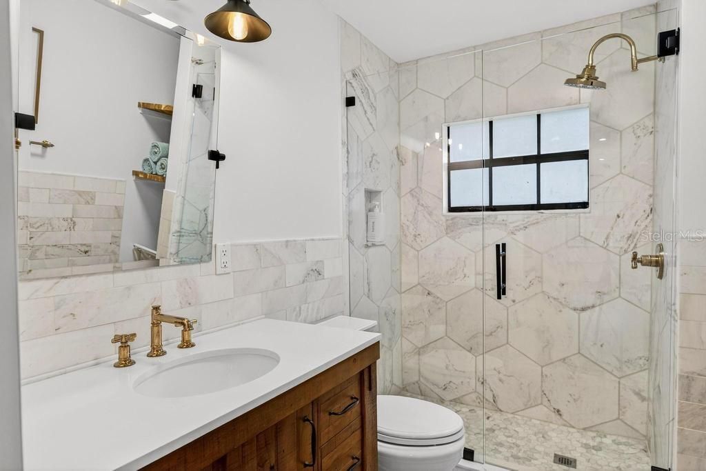 For Sale: $1,850,000 (3 beds, 3 baths, 1945 Square Feet)