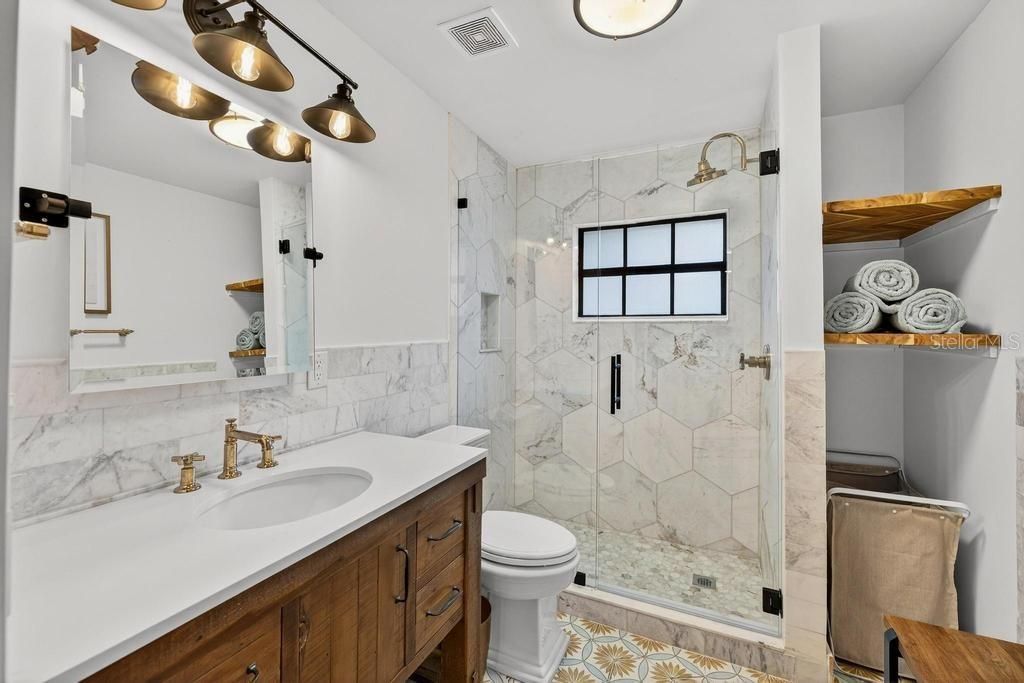 For Sale: $1,850,000 (3 beds, 3 baths, 1945 Square Feet)