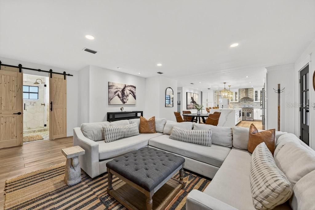 For Sale: $1,850,000 (3 beds, 3 baths, 1945 Square Feet)