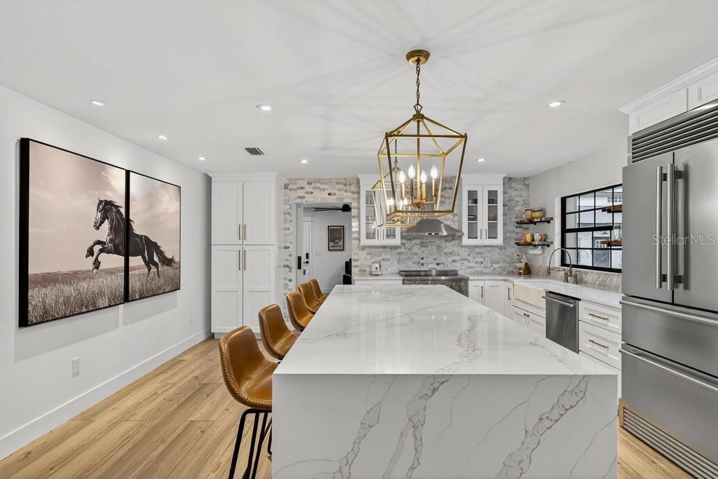 For Sale: $1,850,000 (3 beds, 3 baths, 1945 Square Feet)