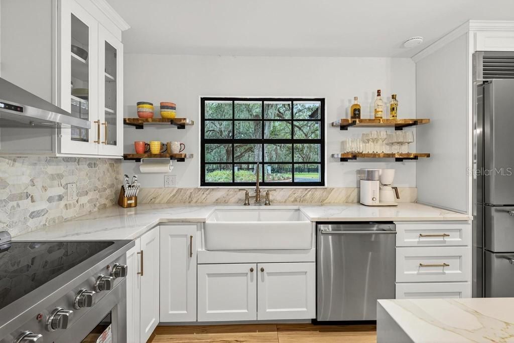 For Sale: $1,850,000 (3 beds, 3 baths, 1945 Square Feet)