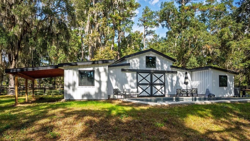 For Sale: $1,850,000 (3 beds, 3 baths, 1945 Square Feet)