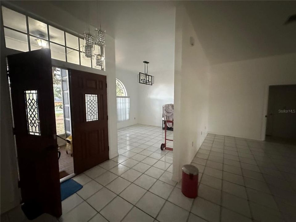 For Rent: $4,500 (4 beds, 3 baths, 3686 Square Feet)