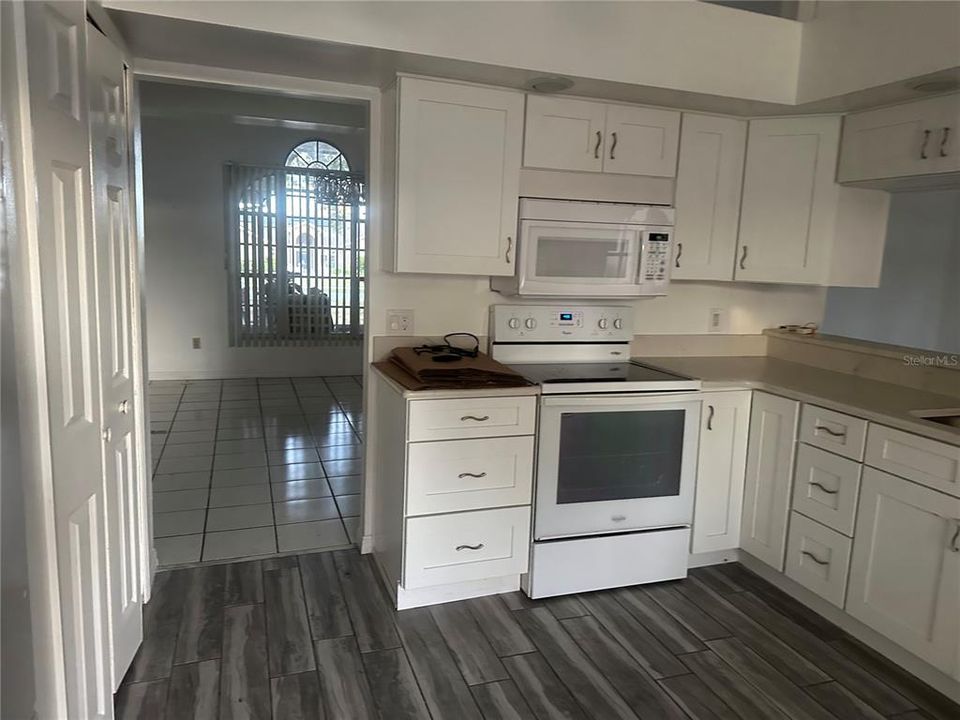 For Rent: $4,500 (4 beds, 3 baths, 3686 Square Feet)