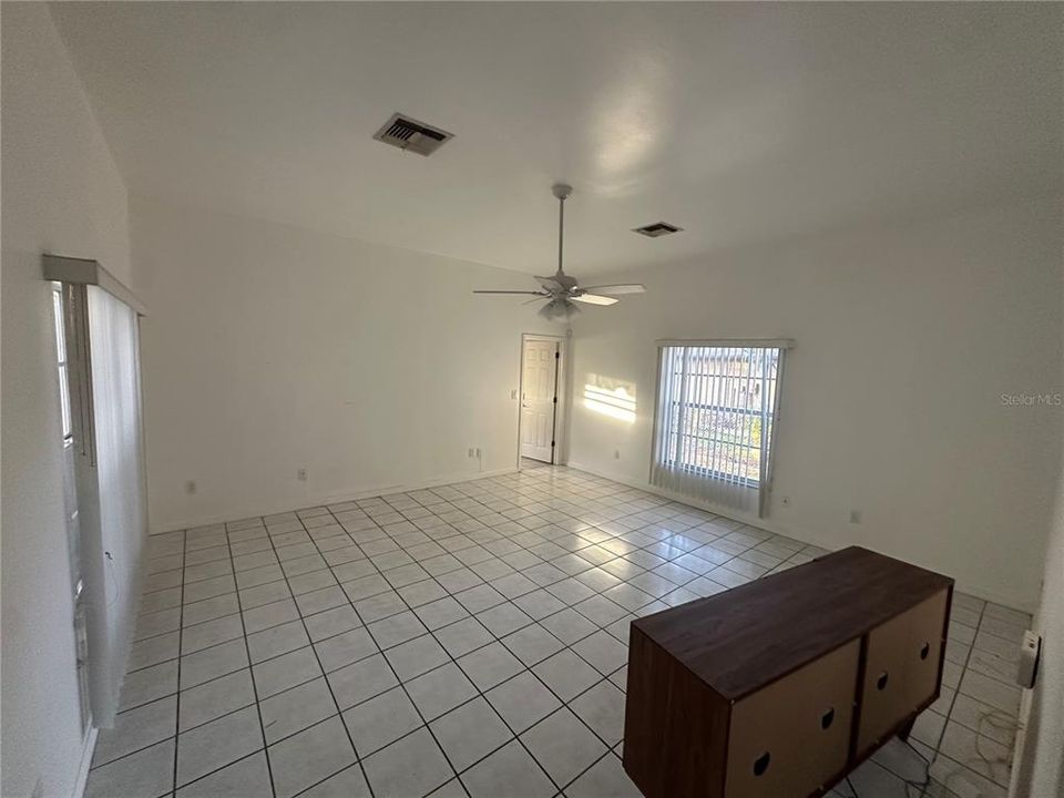 For Rent: $4,500 (4 beds, 3 baths, 3686 Square Feet)