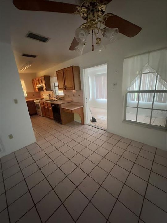 For Rent: $4,500 (4 beds, 3 baths, 3686 Square Feet)