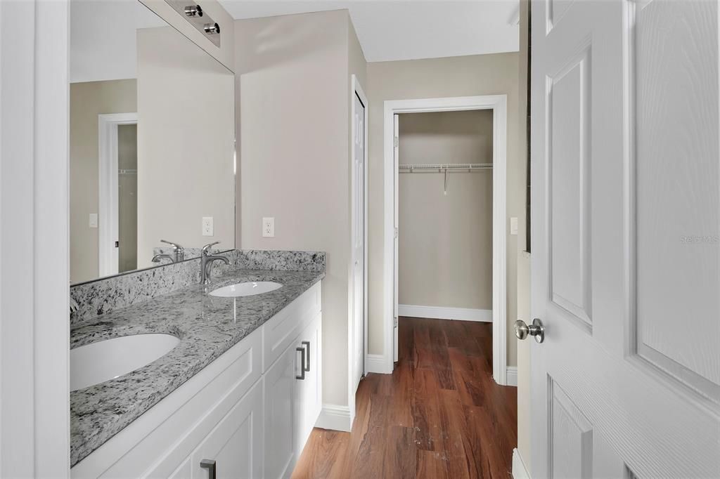 En Venta: $299,000 (3 camas, 2 baños, 1433 Pies cuadrados)