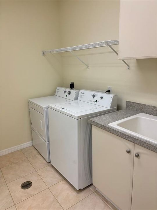 В аренду: $2,400 (3 спален, 2 ванн, 2149 Квадратных фут)