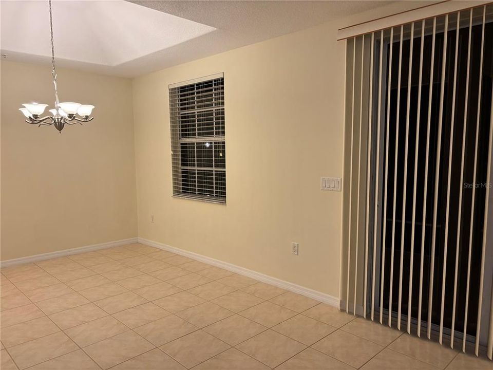 出租: $2,400 (3 贝兹, 2 浴室, 2149 平方英尺)