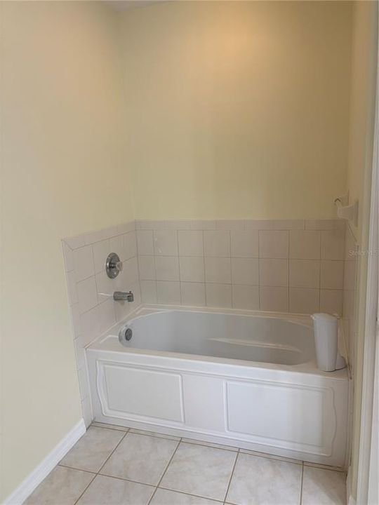 出租: $2,400 (3 贝兹, 2 浴室, 2149 平方英尺)