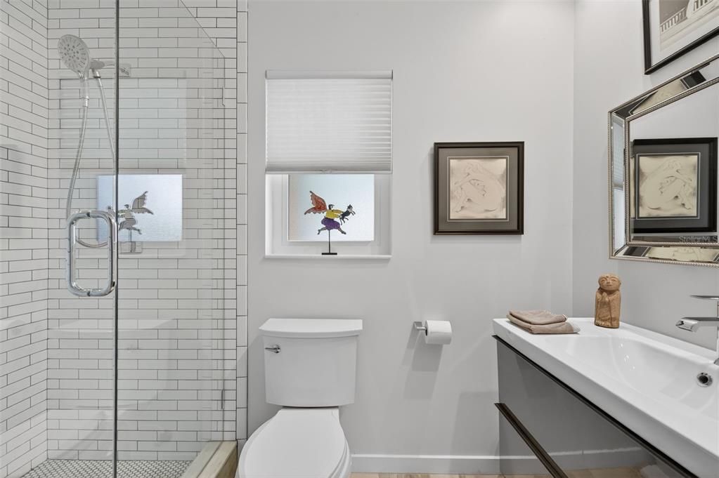 待售: $473,500 (2 贝兹, 2 浴室, 1389 平方英尺)