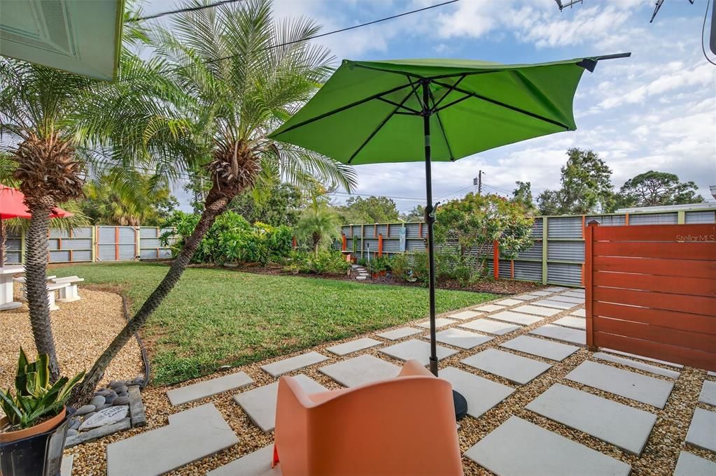 待售: $473,500 (2 贝兹, 2 浴室, 1389 平方英尺)