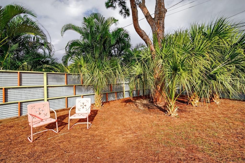 待售: $473,500 (2 贝兹, 2 浴室, 1389 平方英尺)