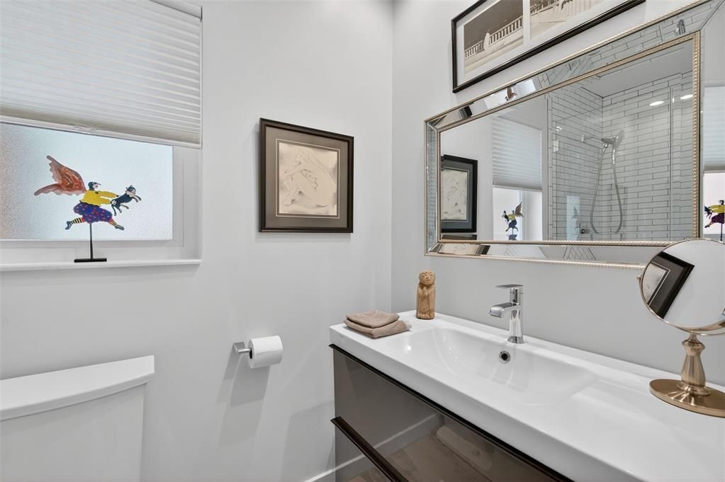 待售: $473,500 (2 贝兹, 2 浴室, 1389 平方英尺)