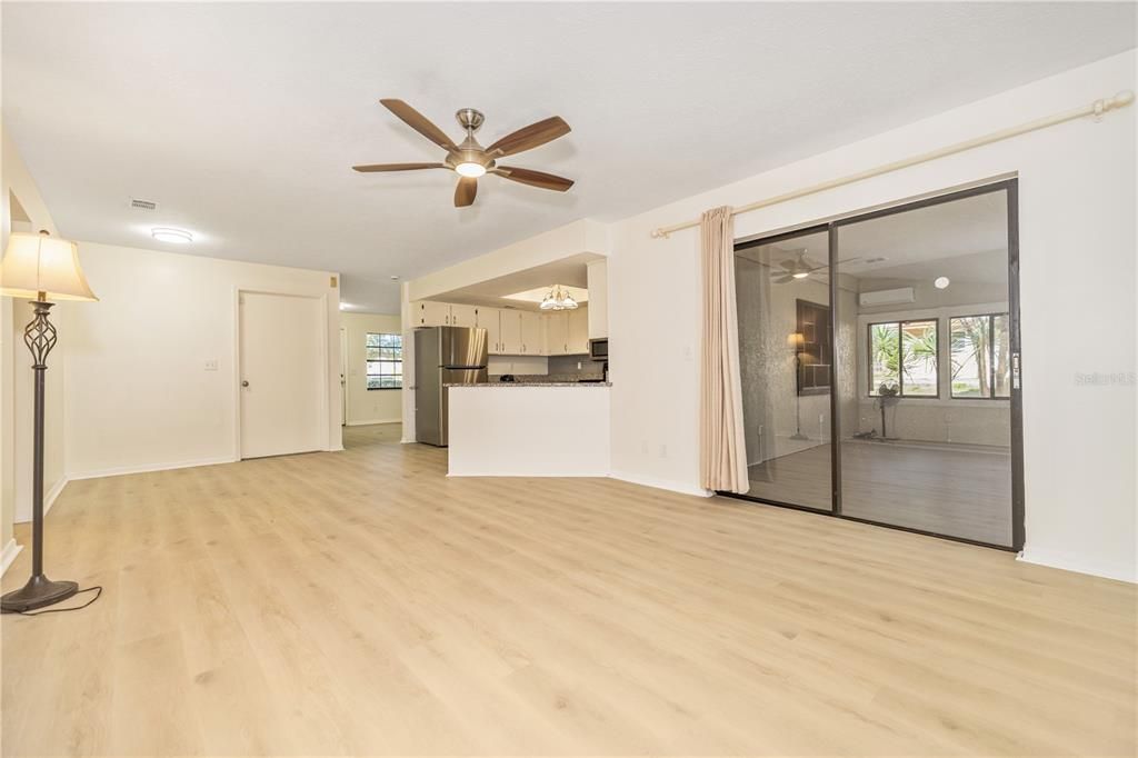 En Venta: $299,000 (3 camas, 2 baños, 1454 Pies cuadrados)