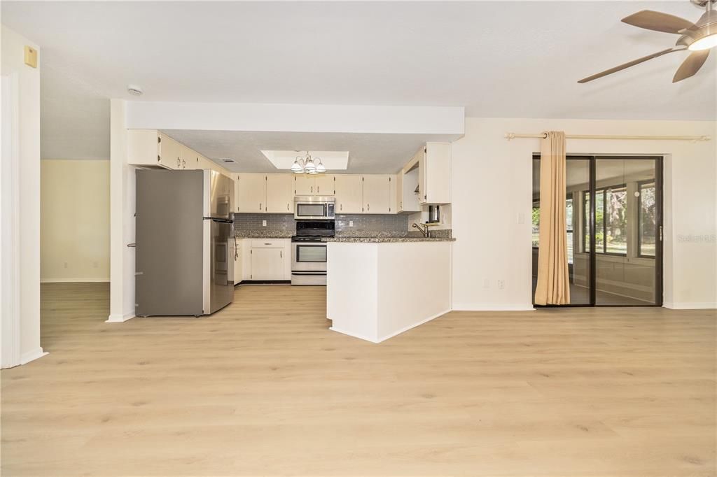 En Venta: $299,000 (3 camas, 2 baños, 1454 Pies cuadrados)