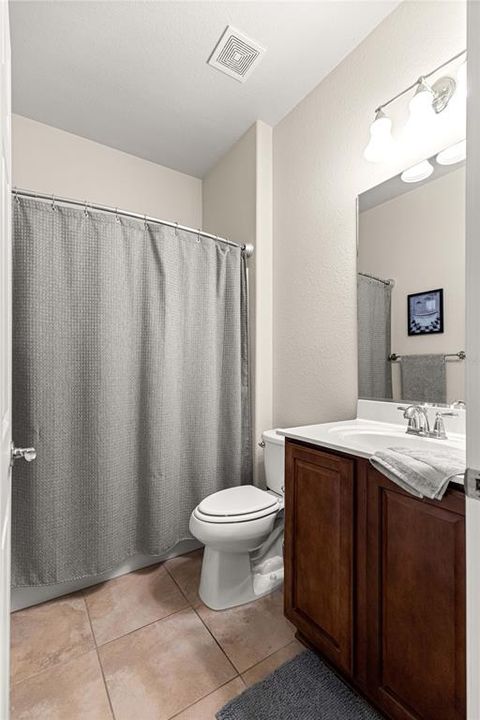 待售: $264,000 (3 贝兹, 2 浴室, 1415 平方英尺)