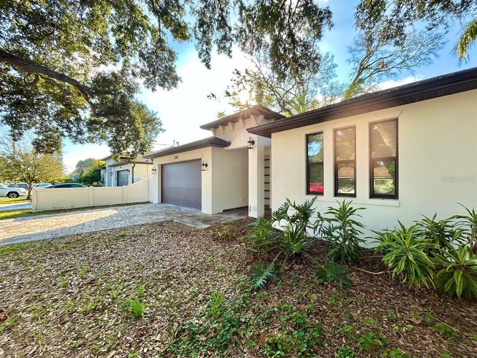 For Rent: $3,300 (3 beds, 2 baths, 1604 Square Feet)