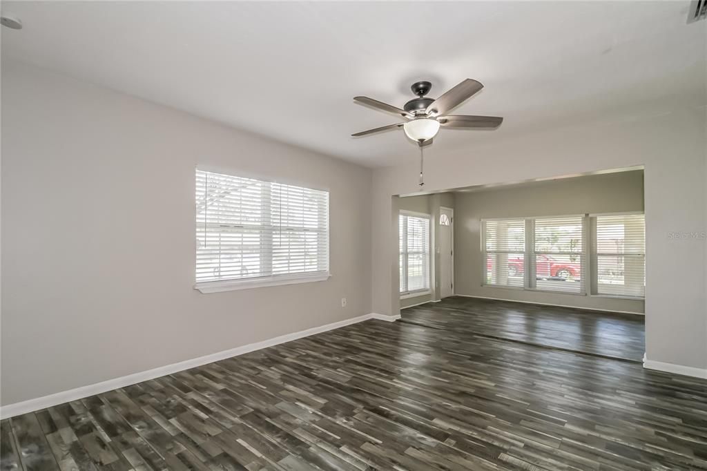 For Rent: $1,870 (3 beds, 2 baths, 1150 Square Feet)