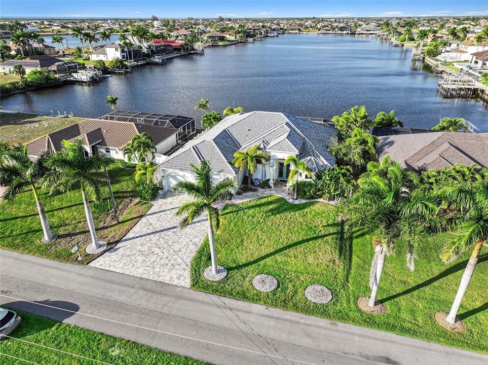 For Sale: $1,294,999 (4 beds, 3 baths, 2526 Square Feet)