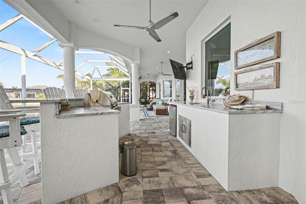 For Sale: $1,294,999 (4 beds, 3 baths, 2526 Square Feet)