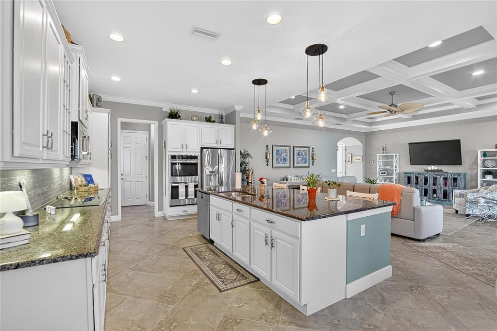 待售: $495,000 (2 贝兹, 2 浴室, 2348 平方英尺)