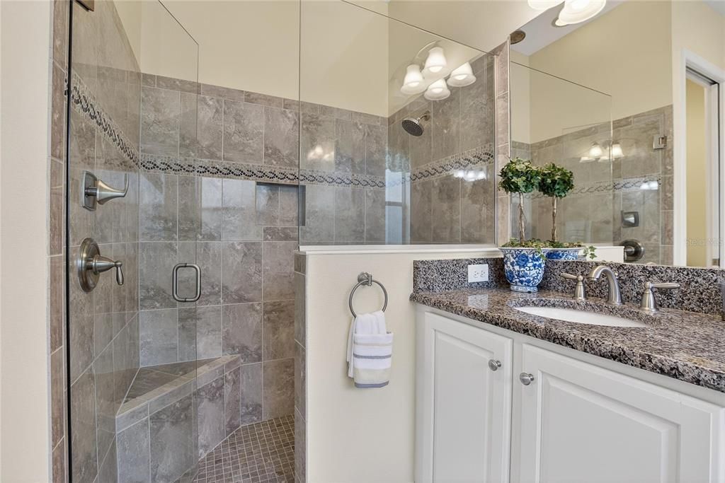 待售: $495,000 (2 贝兹, 2 浴室, 2348 平方英尺)