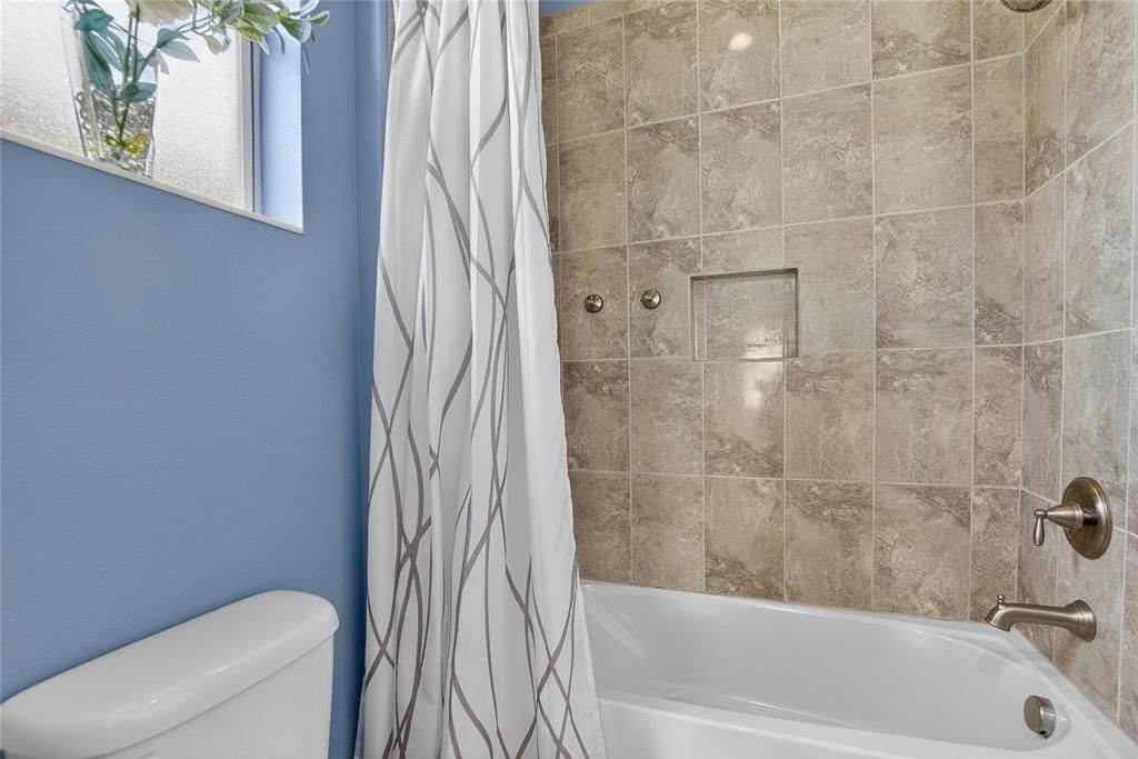 待售: $495,000 (2 贝兹, 2 浴室, 2348 平方英尺)