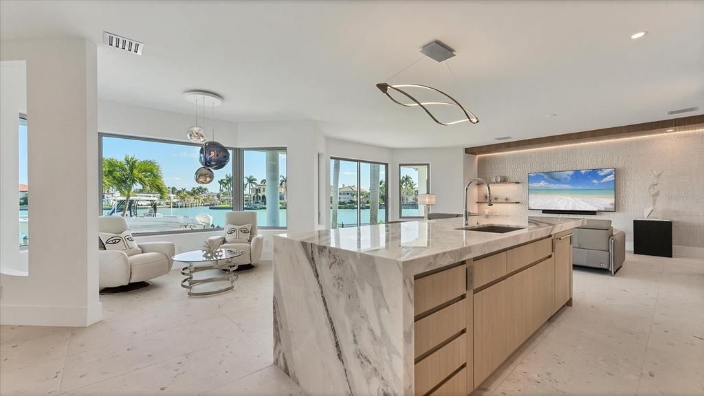 For Sale: $8,900,000 (3 beds, 3 baths, 4078 Square Feet)