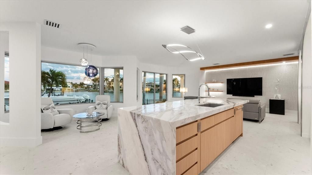 For Sale: $8,900,000 (3 beds, 3 baths, 4078 Square Feet)