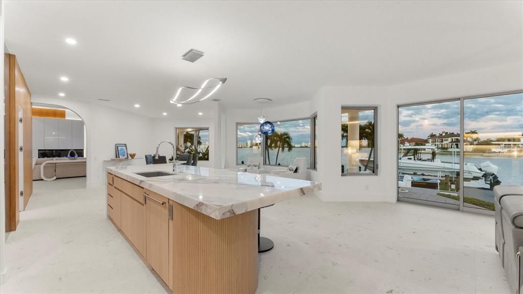 For Sale: $8,900,000 (3 beds, 3 baths, 4078 Square Feet)