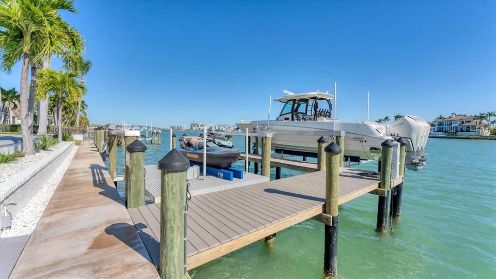 For Sale: $8,900,000 (3 beds, 3 baths, 4078 Square Feet)