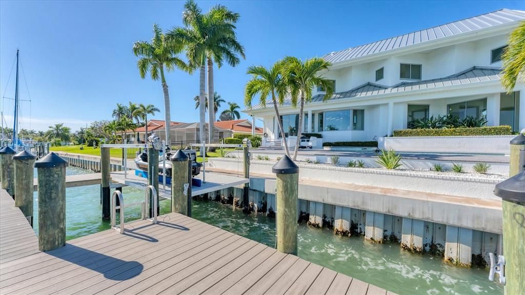 For Sale: $8,900,000 (3 beds, 3 baths, 4078 Square Feet)