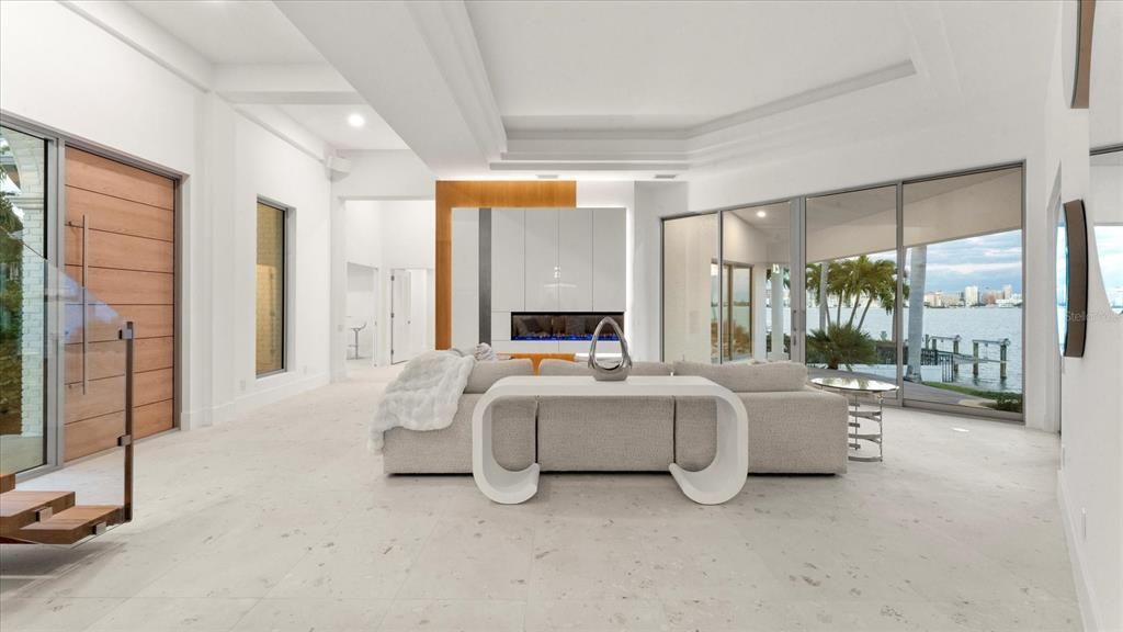 For Sale: $8,900,000 (3 beds, 3 baths, 4078 Square Feet)