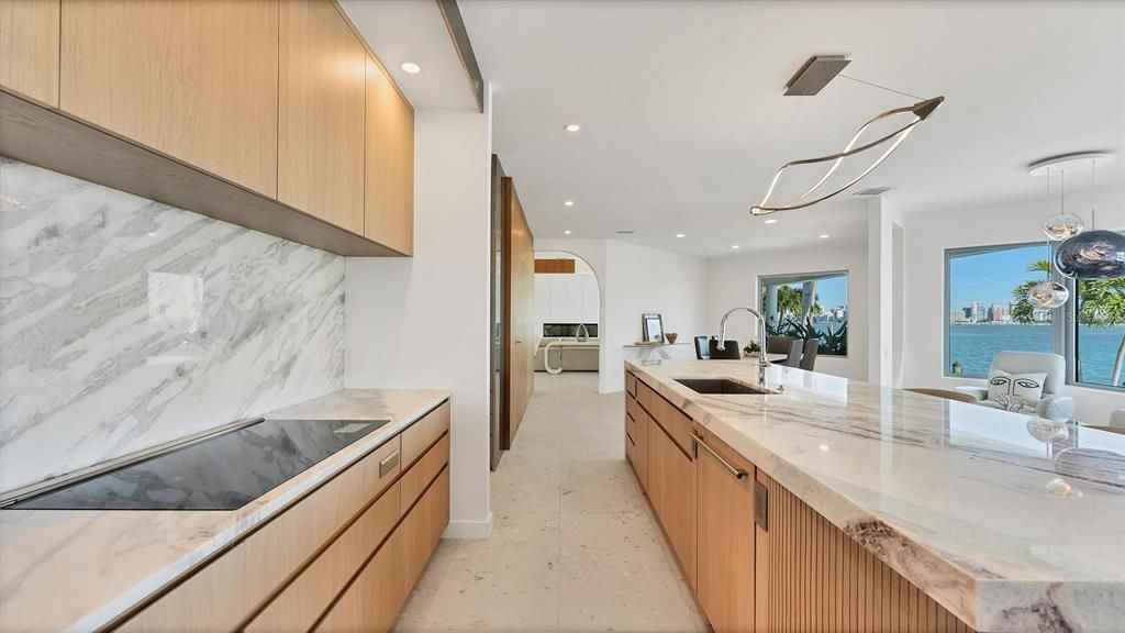 For Sale: $8,900,000 (3 beds, 3 baths, 4078 Square Feet)