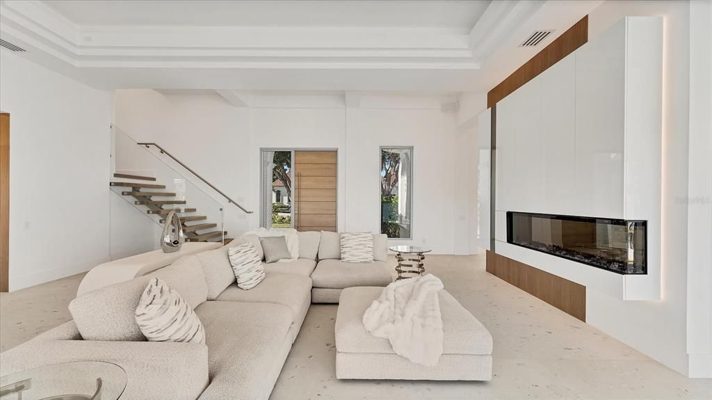 For Sale: $8,900,000 (3 beds, 3 baths, 4078 Square Feet)